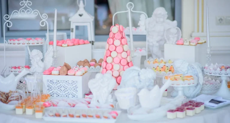 Diseño de mesas de postres: Ideas creativas para bodas, baby showers y eventos especiales