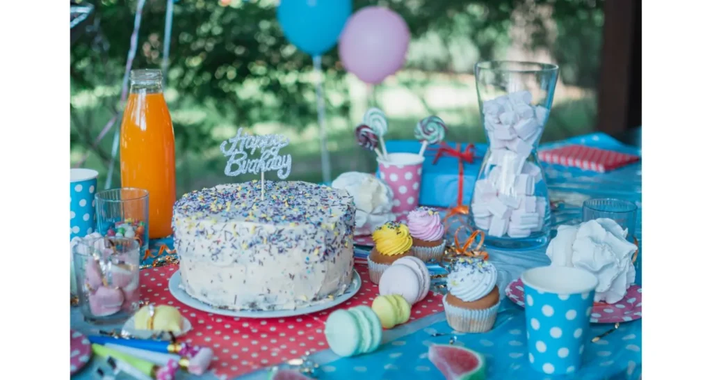 Mesa de postres para baby shower niño